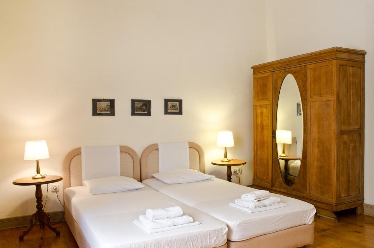 Hotel Omiros แอร์มูโปลี ภายนอก รูปภาพ