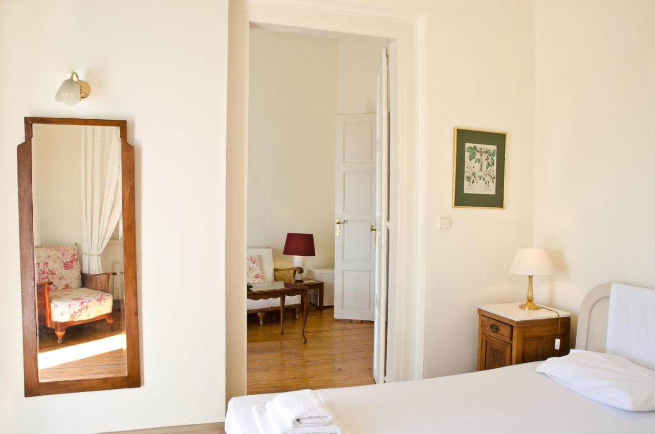 Hotel Omiros แอร์มูโปลี ภายนอก รูปภาพ