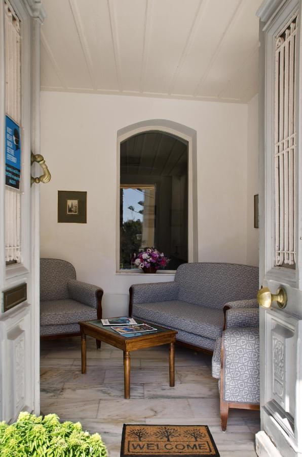 Hotel Omiros แอร์มูโปลี ภายนอก รูปภาพ