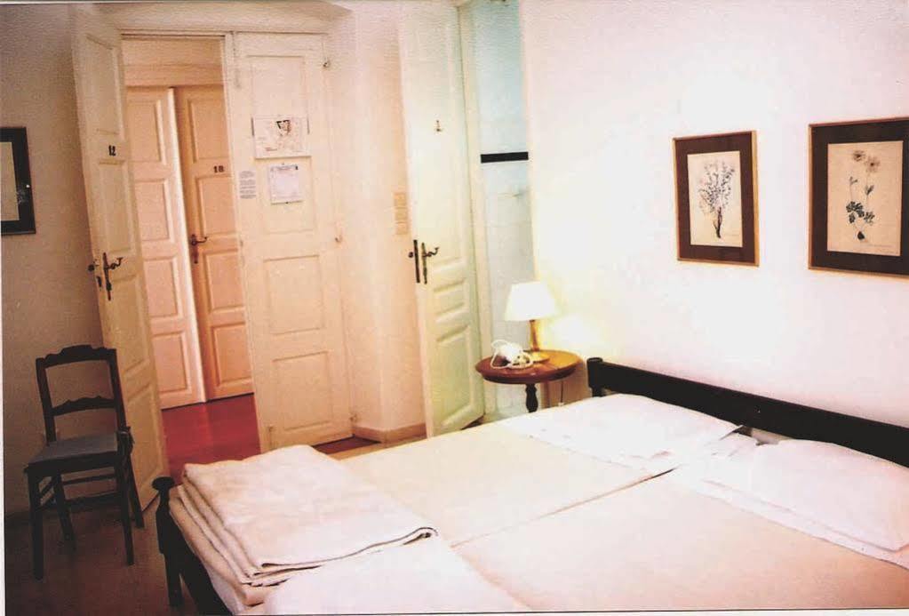 Hotel Omiros แอร์มูโปลี ภายนอก รูปภาพ