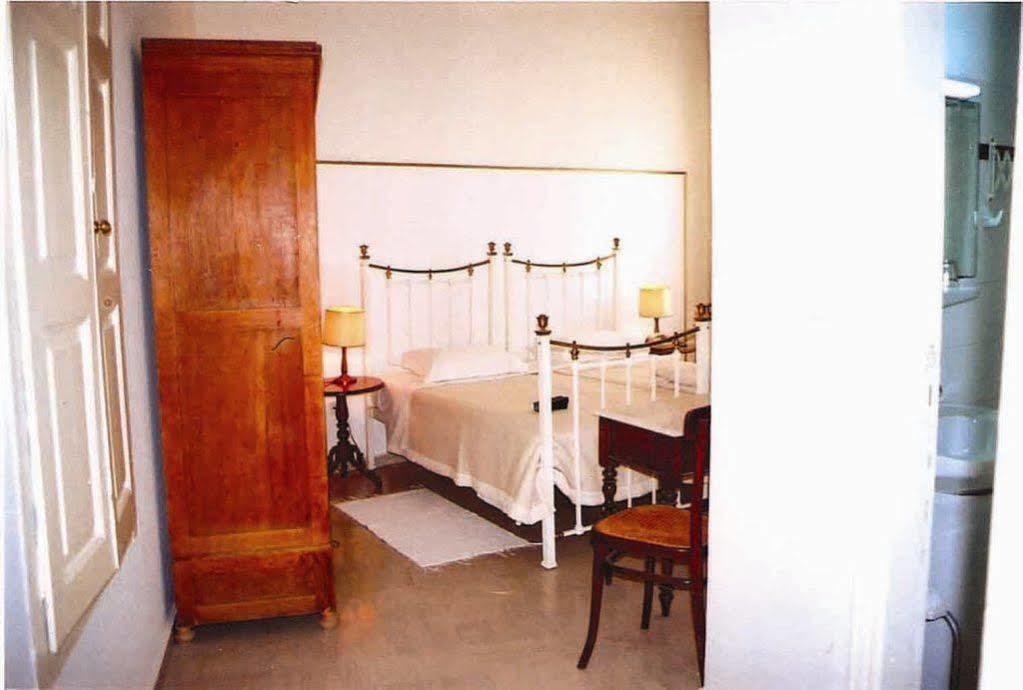 Hotel Omiros แอร์มูโปลี ภายนอก รูปภาพ
