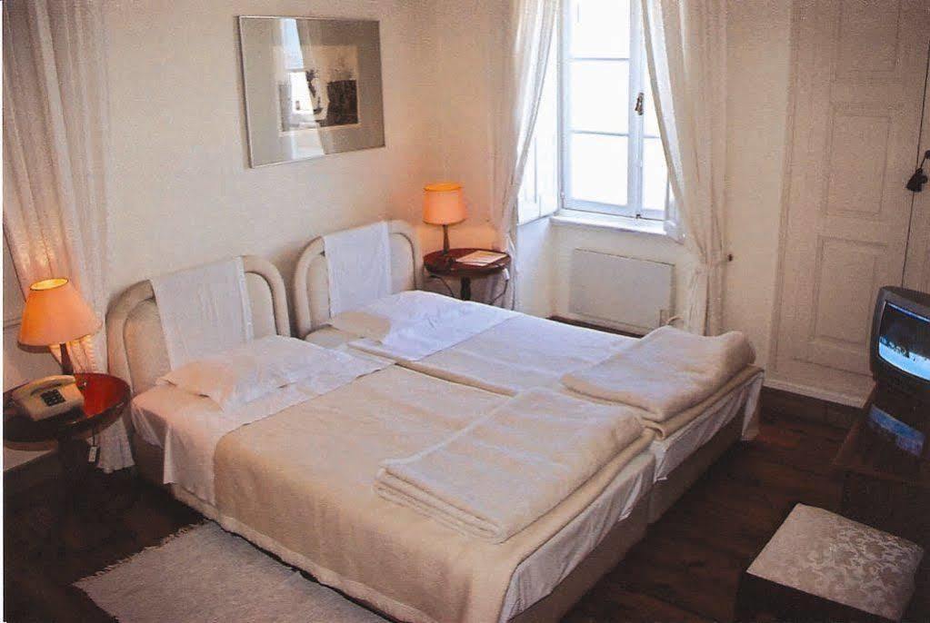 Hotel Omiros แอร์มูโปลี ภายนอก รูปภาพ
